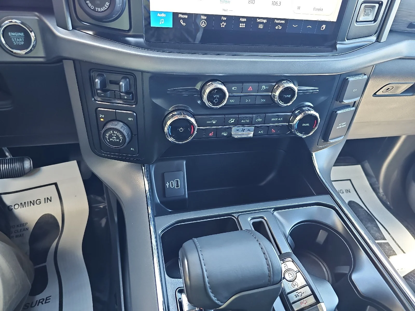 New 2026 Agate Black Metallic Ford XLT image 26