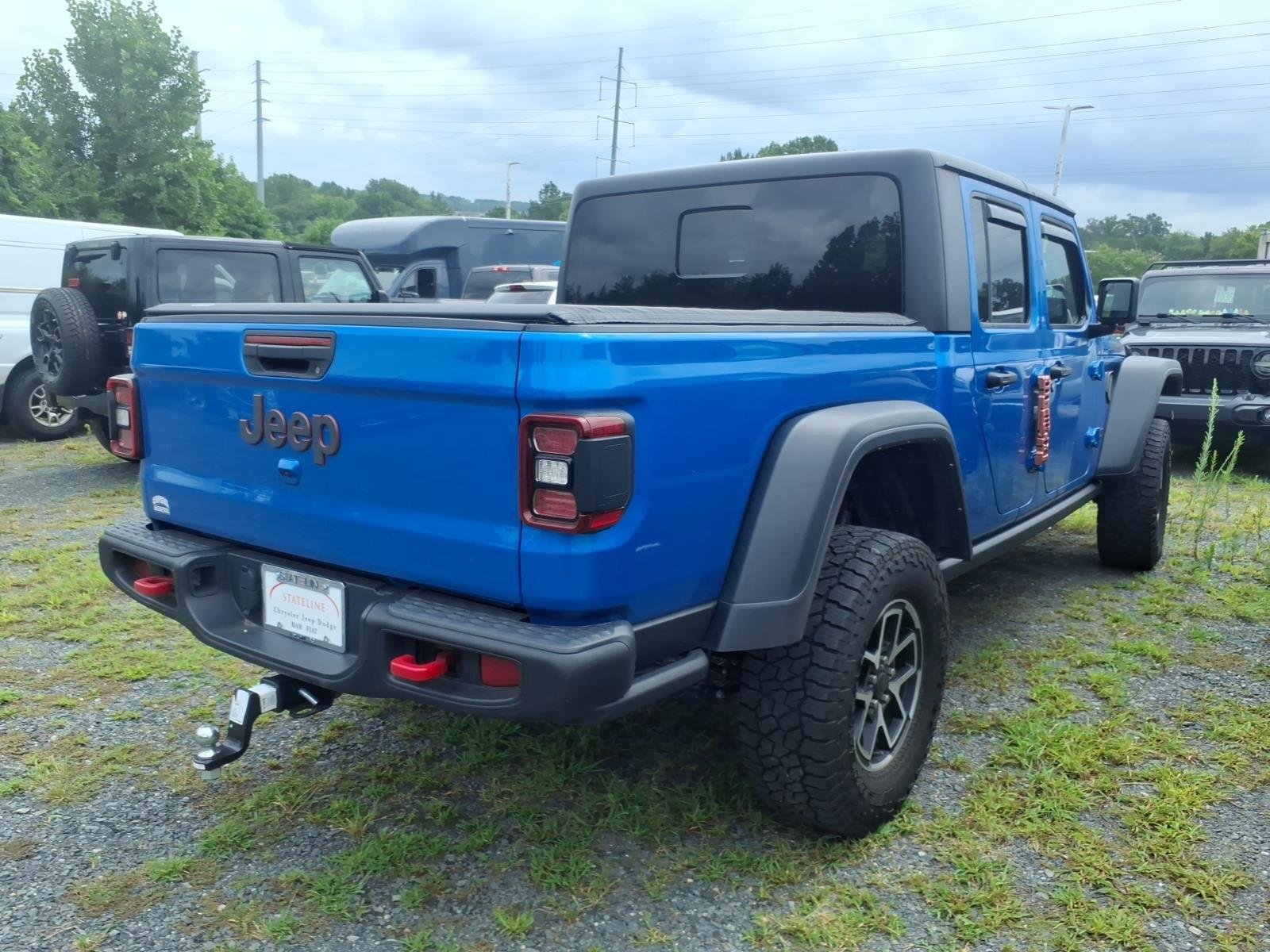Used 2024 Hydro Blue Pearlcoat Jeep Rubicon image 8