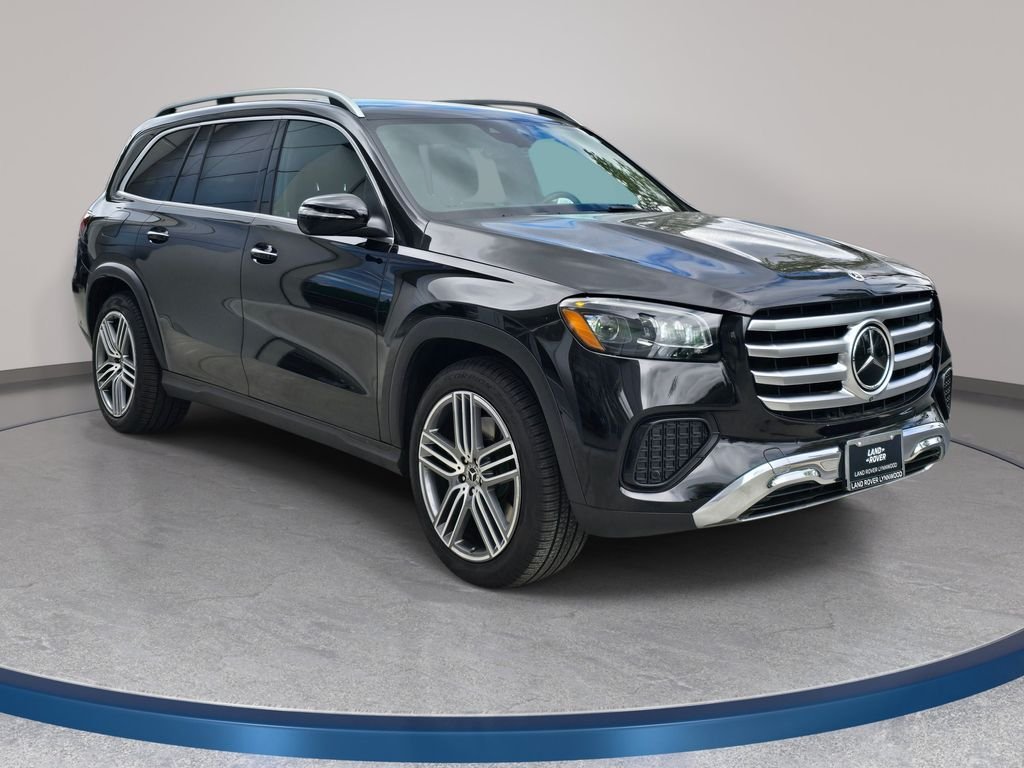 Used 2025  Mercedes-Benz GLS 450 image 4