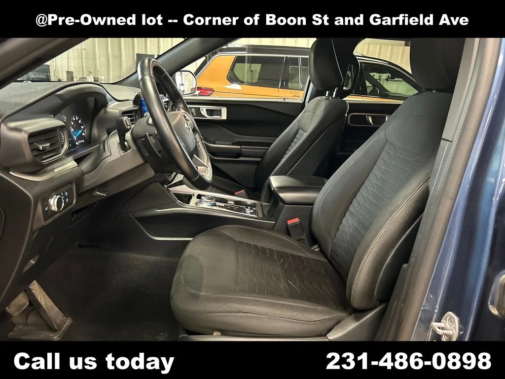 Used 2020 Blue Ford XLT image 14