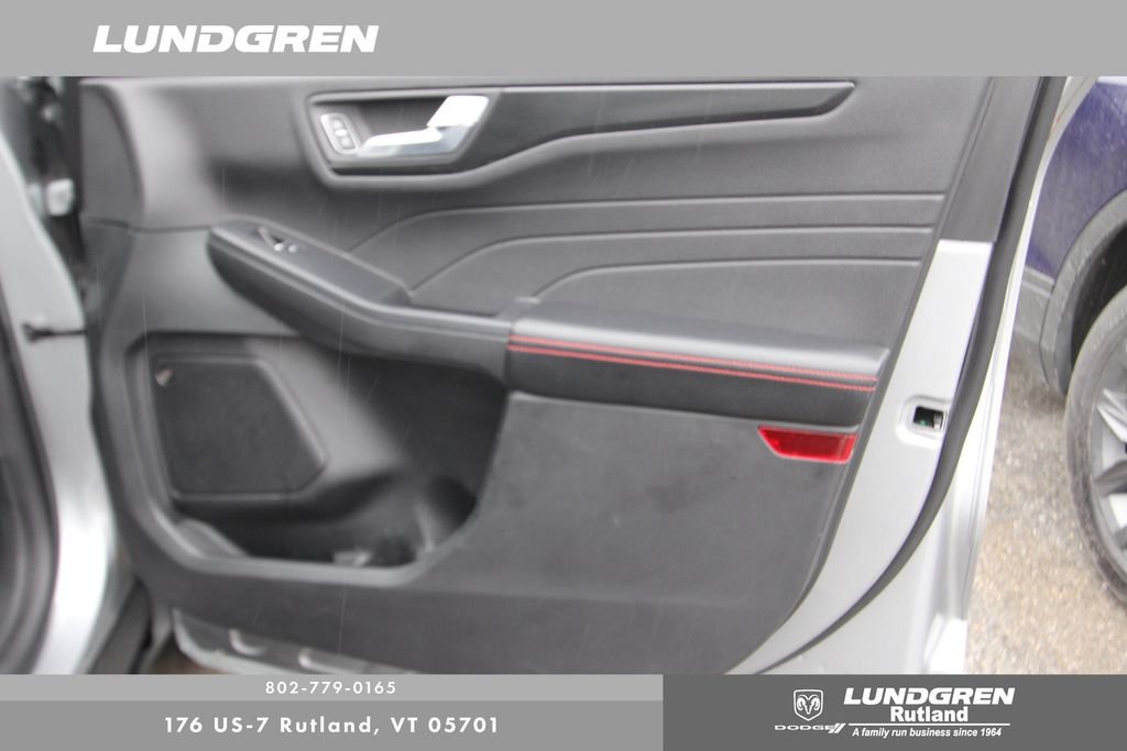 Used 2022 Silver Ford SEL image 15