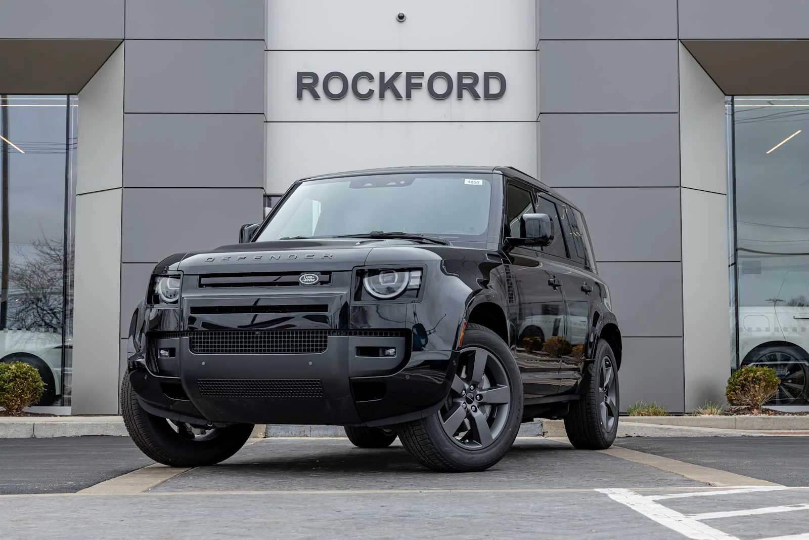 2026 Land Rover Defender 110 X-Dynamic SE P400's photo