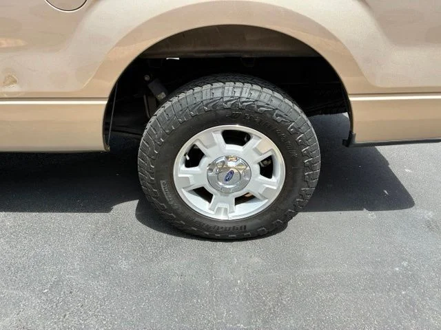 Used 2012 Pale Adobe Metallic Ford XLT image 16