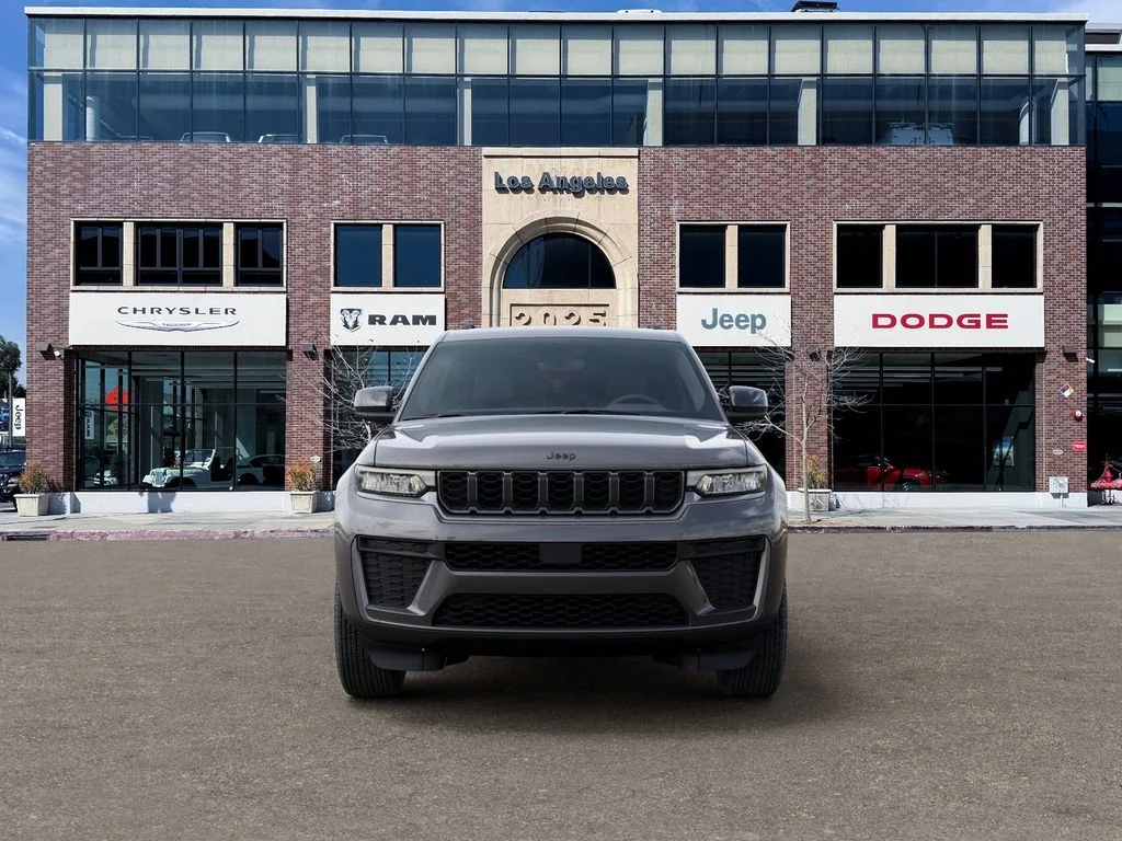 New 2026 Baltic Gray Metallic Clear-Coat Exterior Paint Jeep Altitude image 6