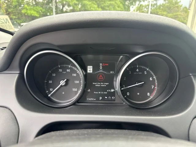 Used 2017  Land Rover HSE image 19