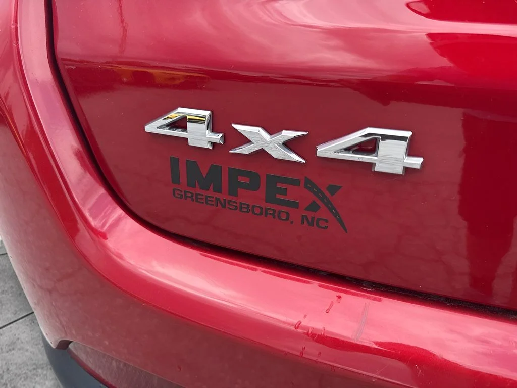 Used 2025 Red Jeep Latitude image 29