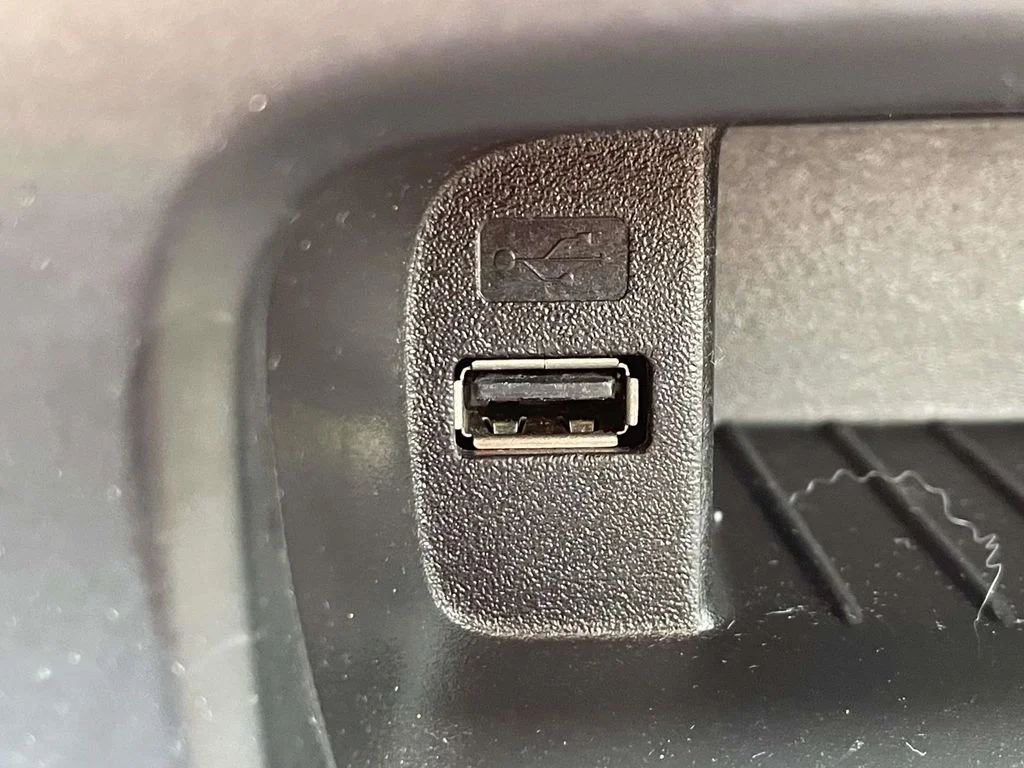 Used 2015 Red Ford SE image 29