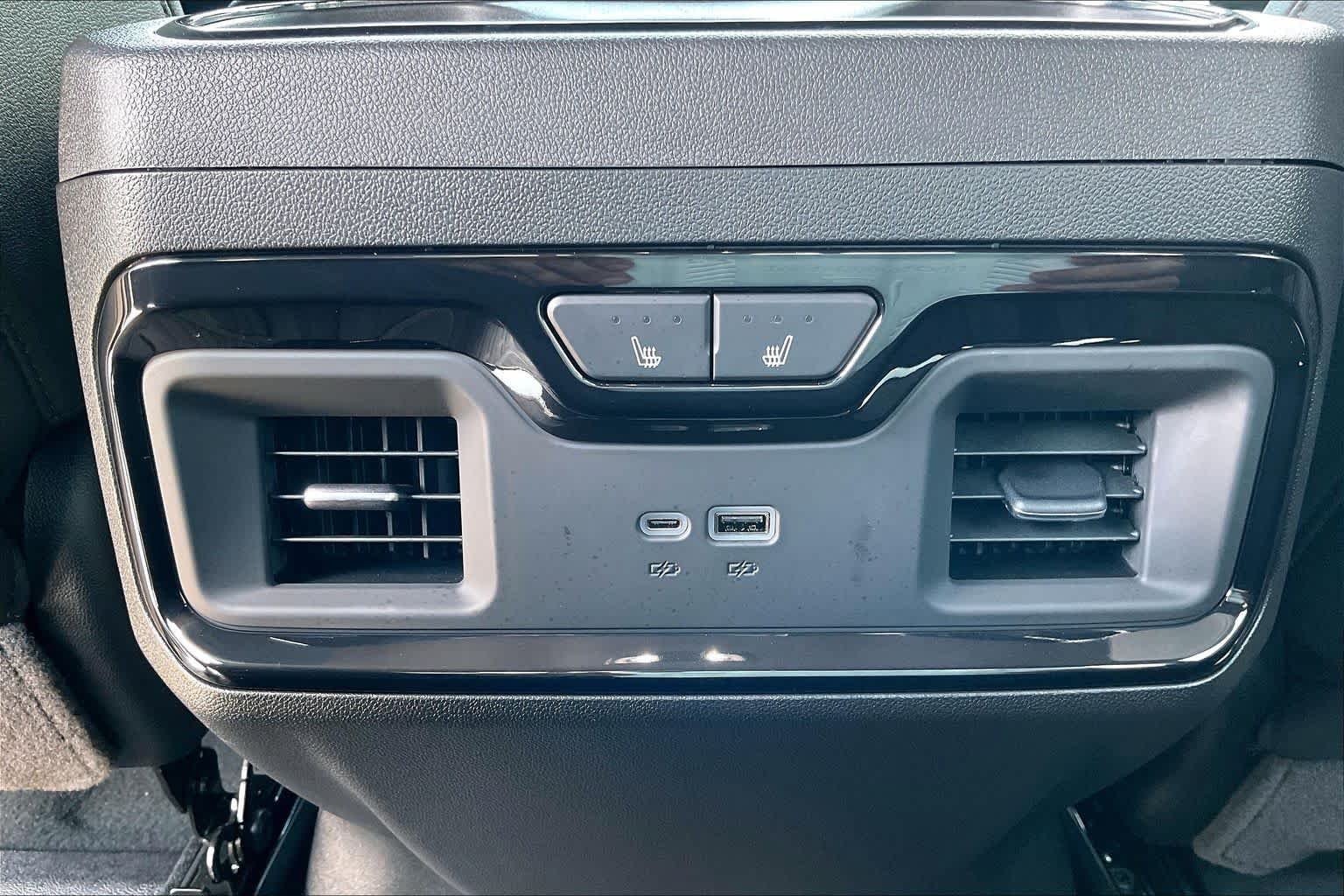 Used 2026 Onyx Black GMC AT4 image 32