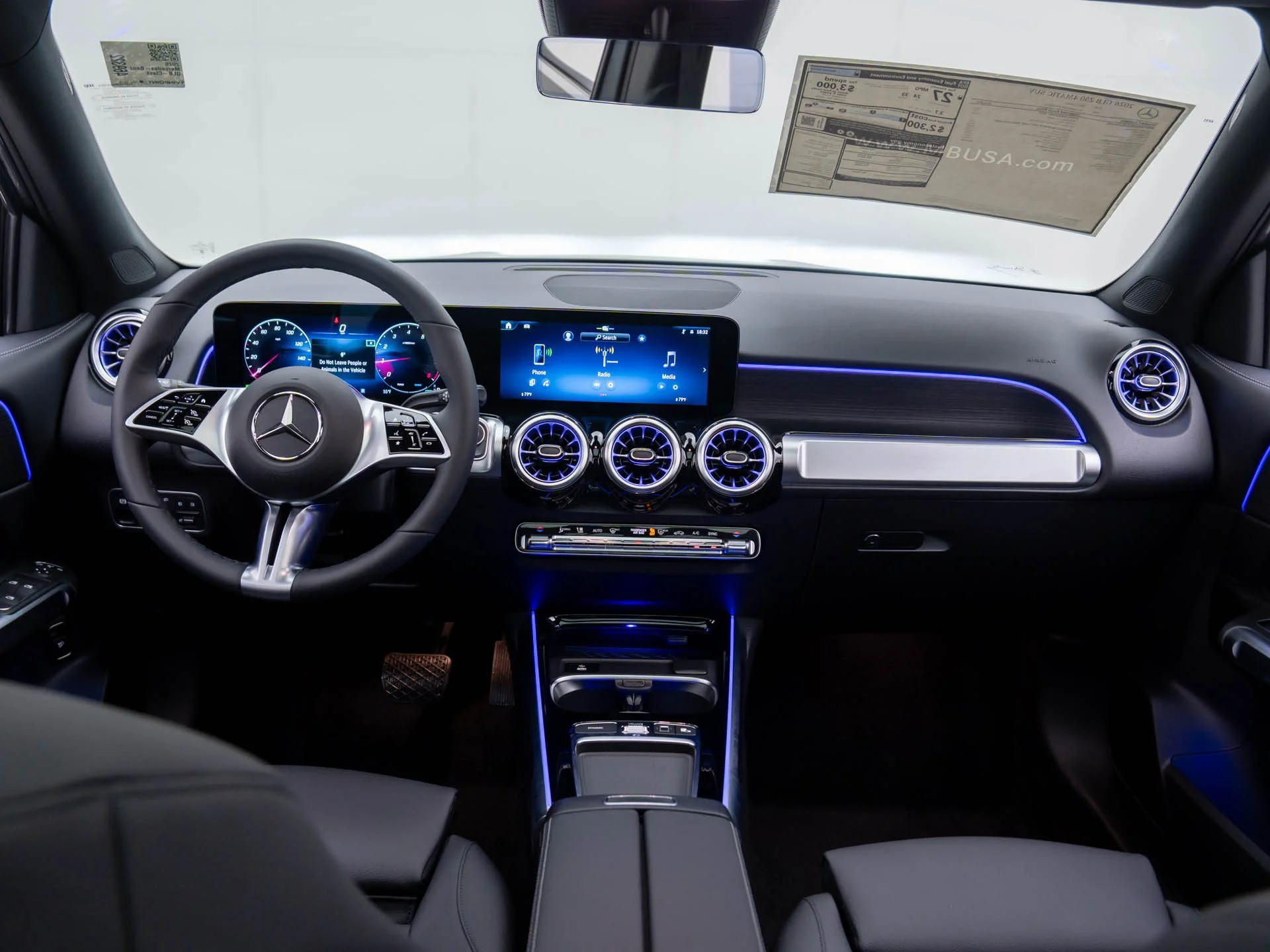 New 2026 Gray Mercedes-Benz GLB 250 image 10