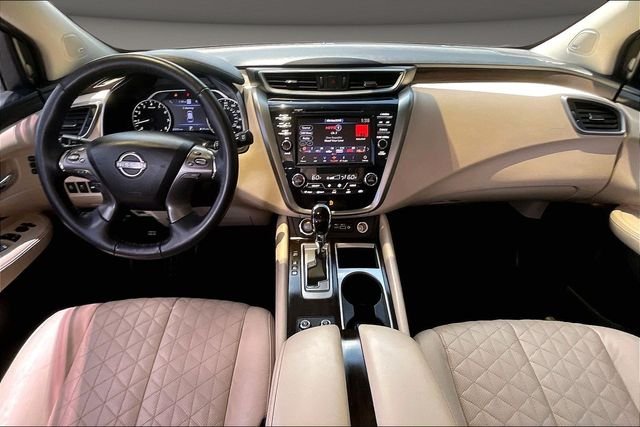 Used 2024 White Nissan Platinum image 14