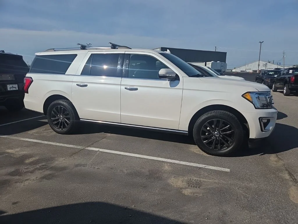 Used 2019 White Platinum Tri-Coat Metallic Ford Limited image 6