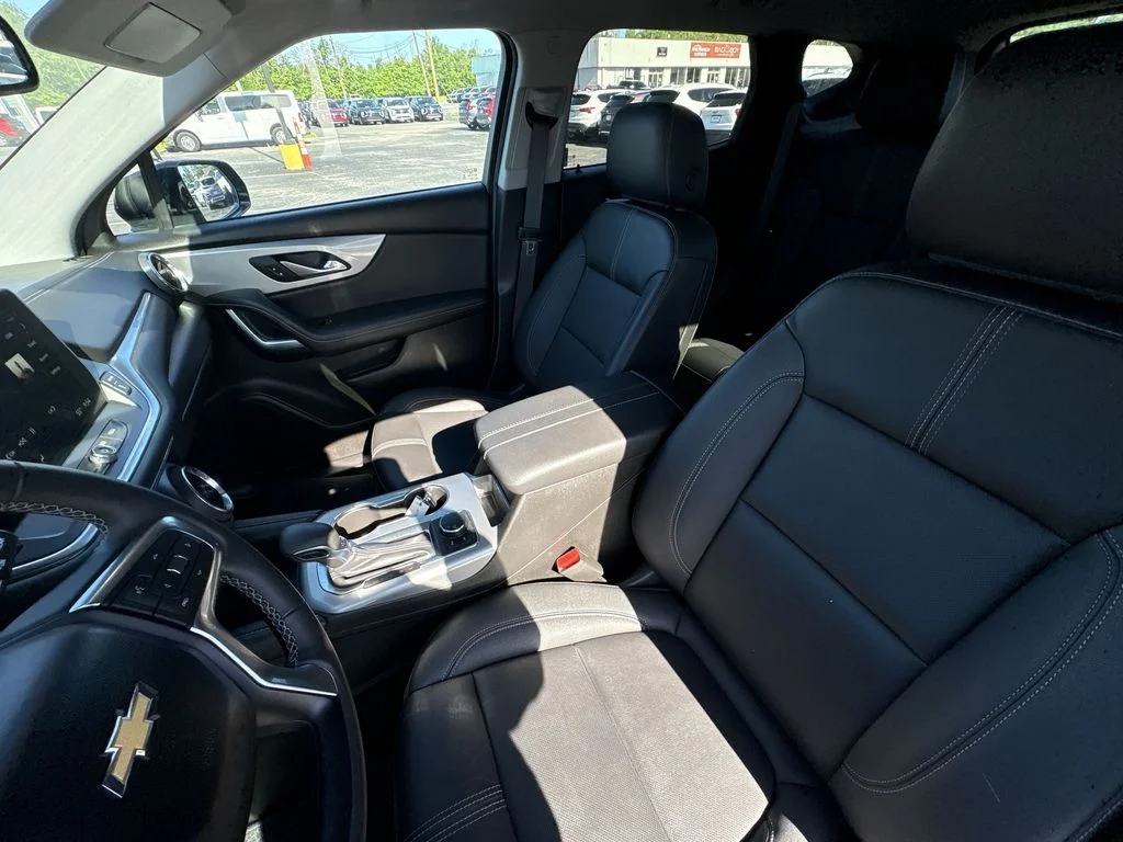 Used 2024 Black Chevrolet LT image 20