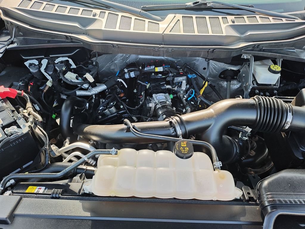 Used 2022 Gray Ford XL image 25