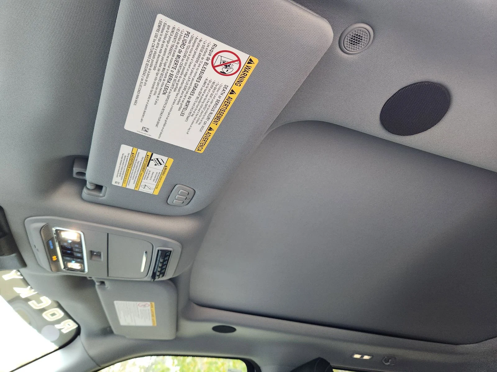 New 2026 Glacier Gray Metallic Tri-Coat Ford F-250® Lariat® image 19