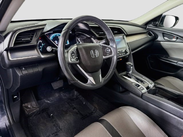Used 2017 Polished Metal Metallic Honda EX-L image 19