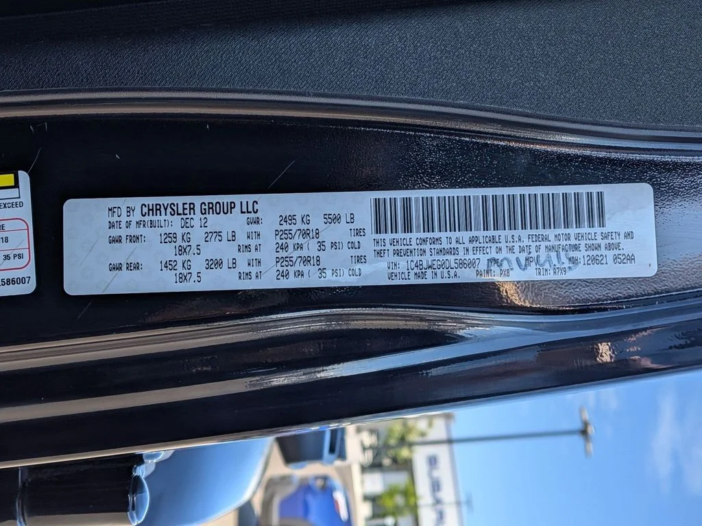 Used 2013 Black Jeep Sahara image 24