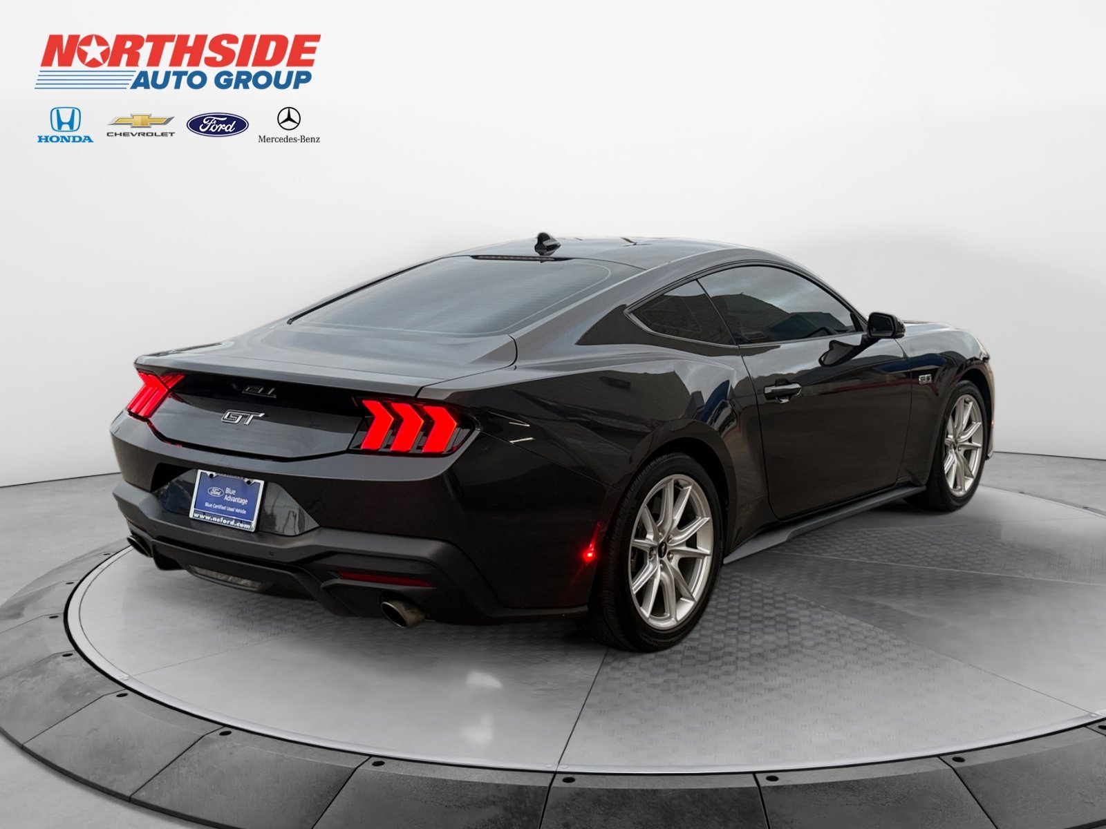 Used 2024 Dark Matter Gray Metallic Ford GT Premium image 7