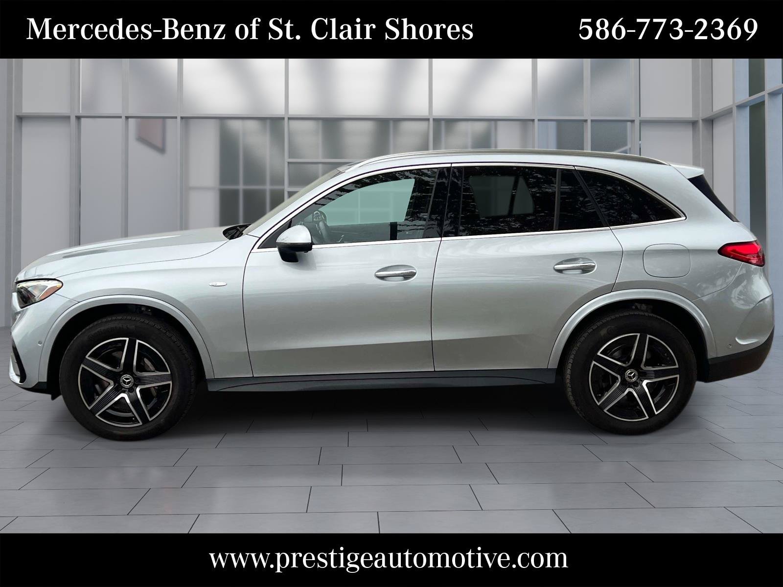 Certified Used 2025 Silver Mercedes-Benz GLC 350e image 2