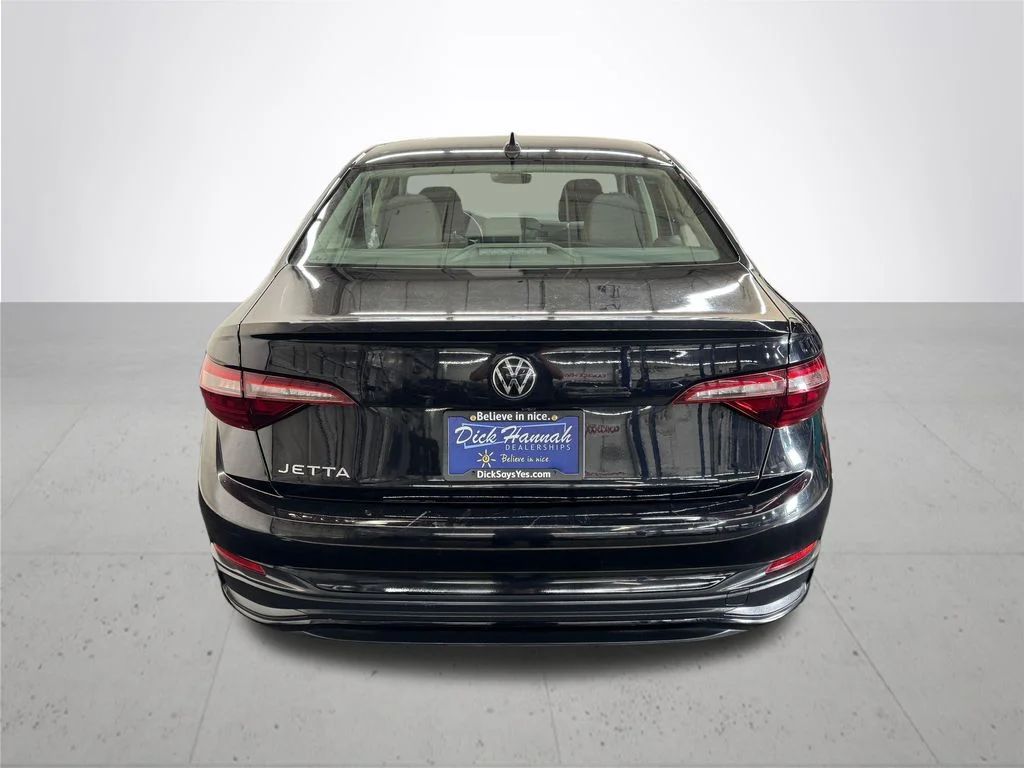 Used 2024 Black Volkswagen 1.5T S image 5