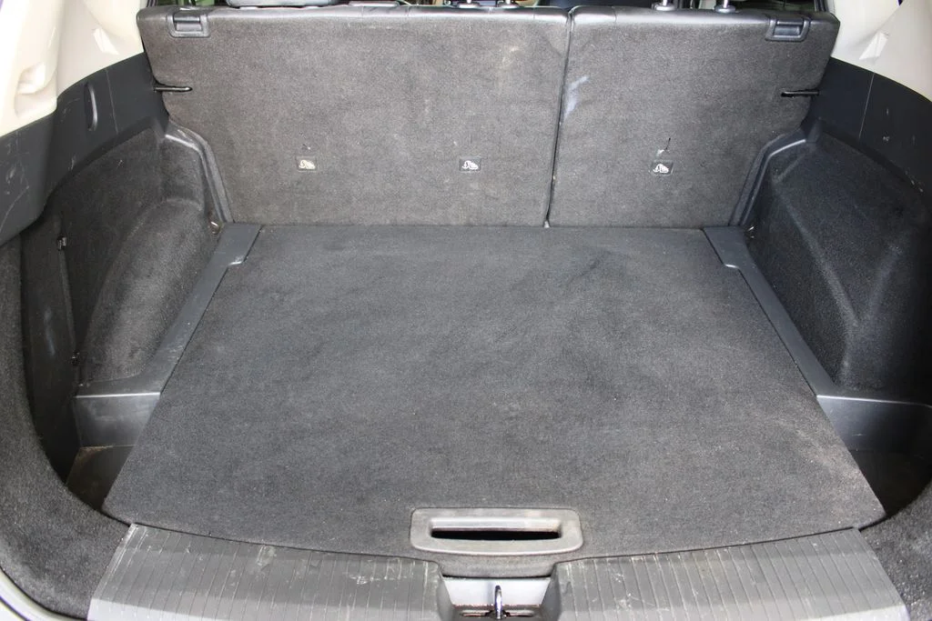 Used 2023 Black Nissan SV image 15