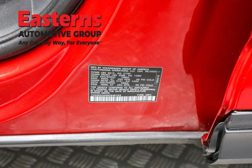 Used 2022 Red Volkswagen 3.6L V6 SE w/Technology image 32