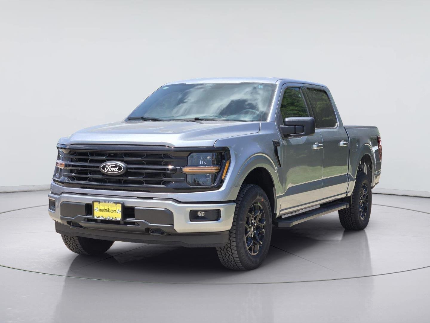 New 2026 Iconic Silver Metallic Ford XLT image 2