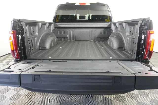 New 2026 Agate Black Metallic Ford Tremor® image 28