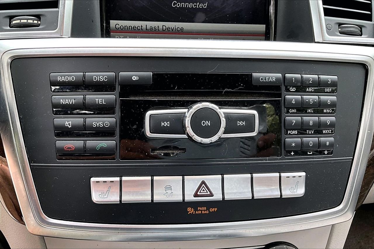 Used 2014 Silver Mercedes-Benz ML 350 image 24