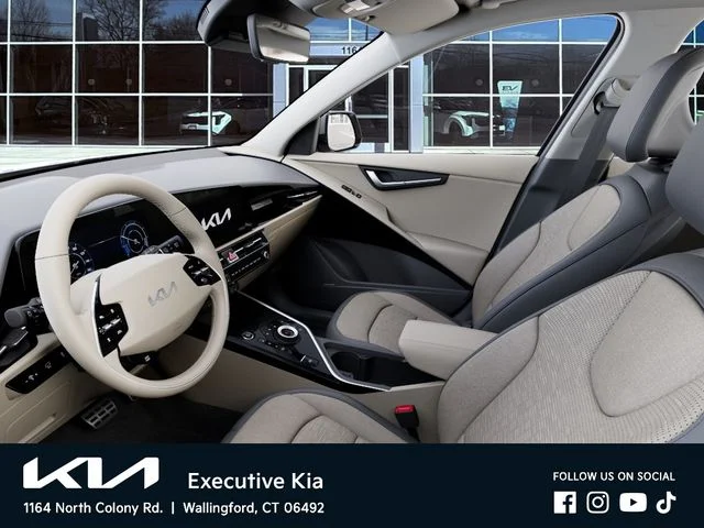 New 2026 White Kia Wave image 17