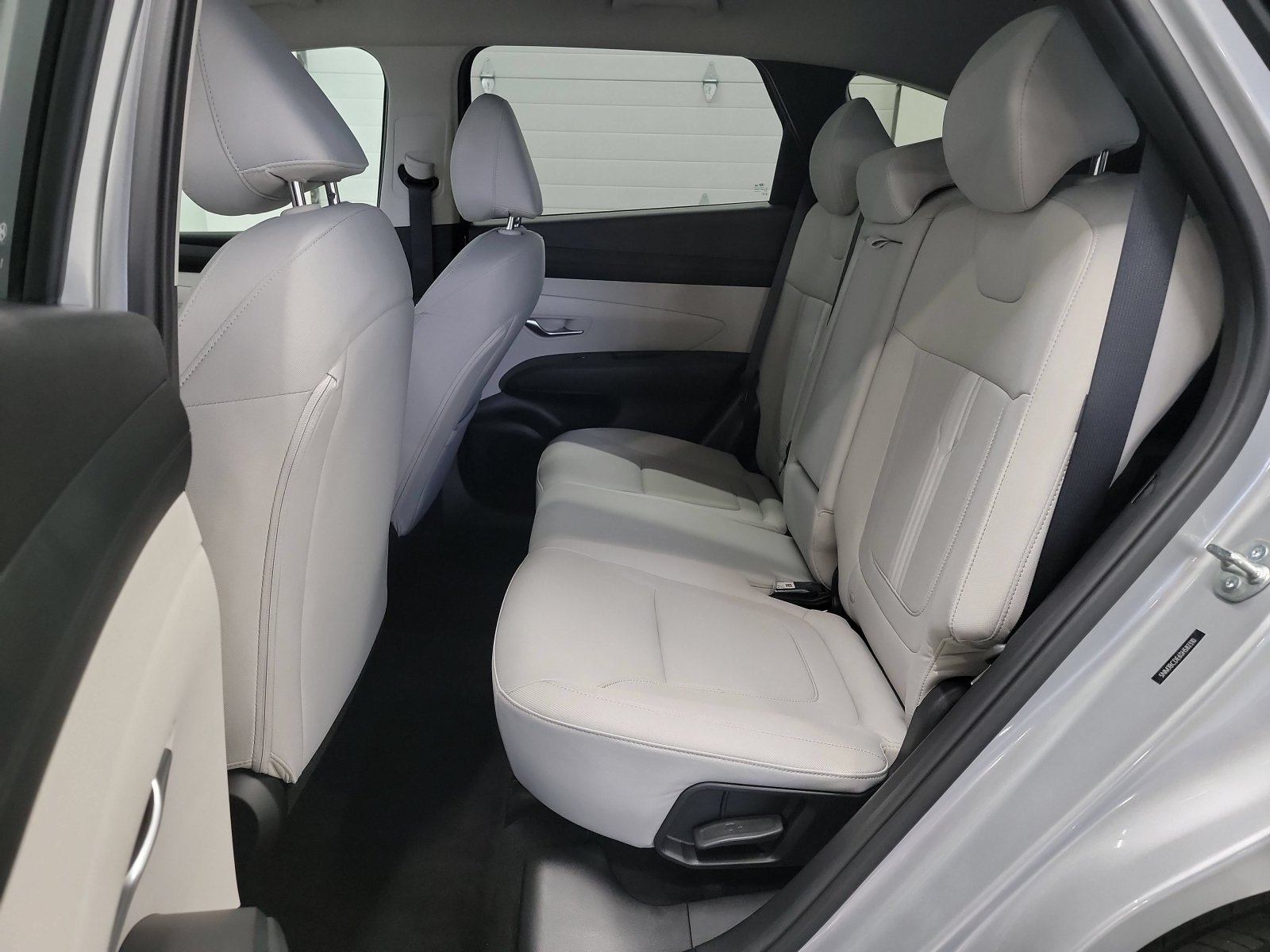Used 2025 Shimmering Silver Hyundai SEL image 26