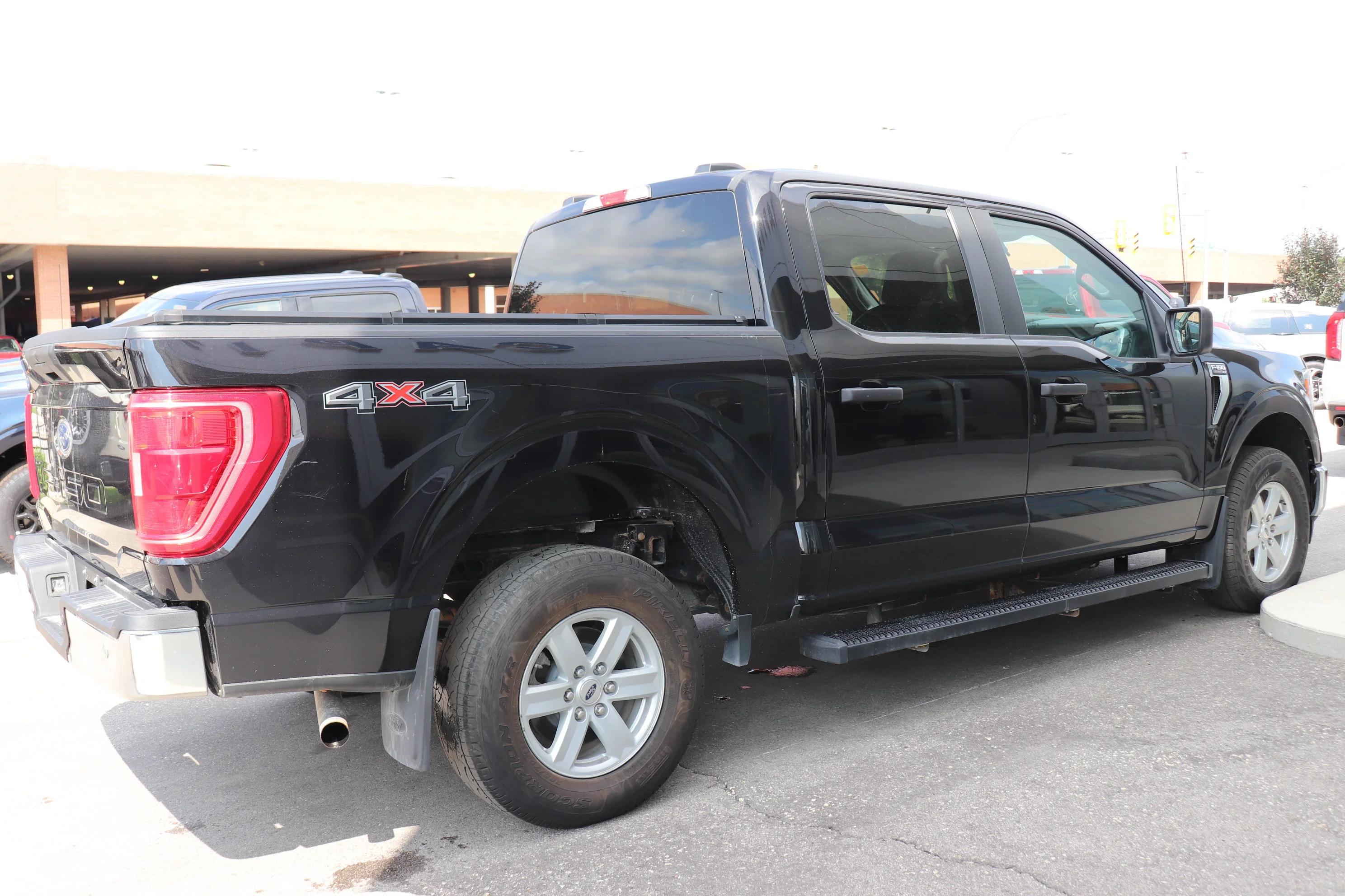 Certified Used 2022 Black Ford XLT image 4