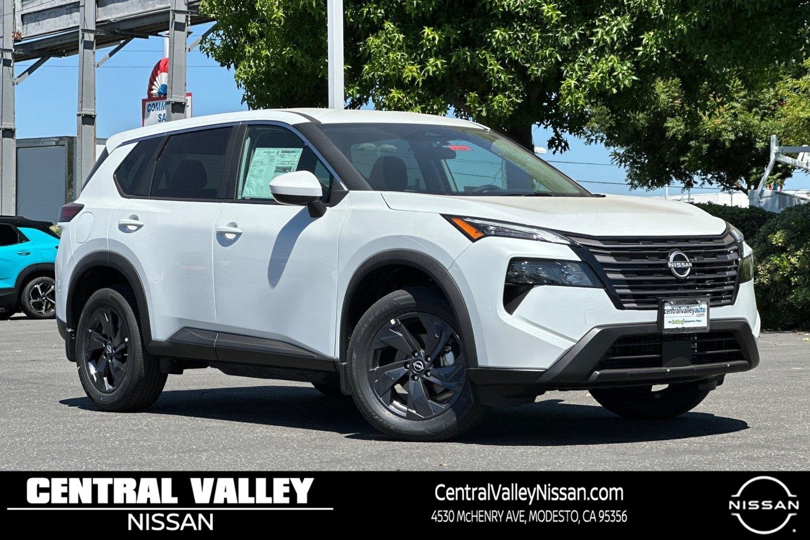 New 2026 Everest White Pearl Tricoat Nissan SV image 1