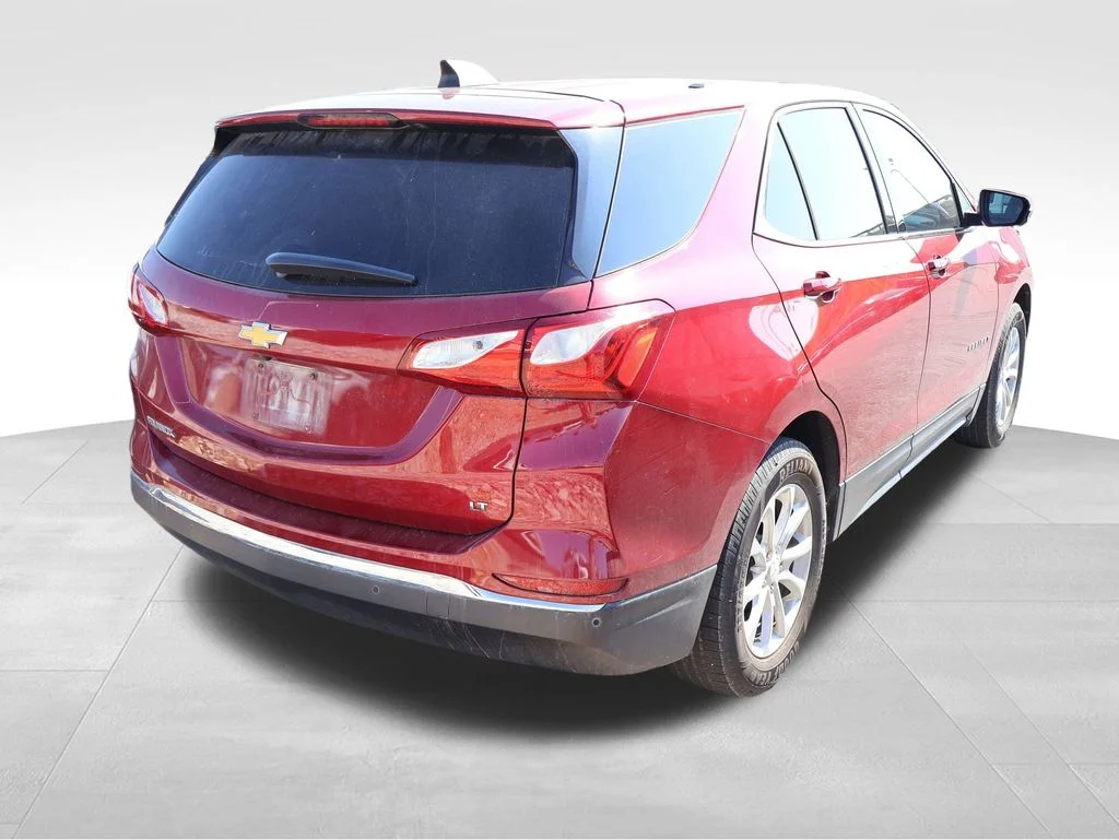 Used 2018 Cajun Red Tintcoat Chevrolet LT image 23