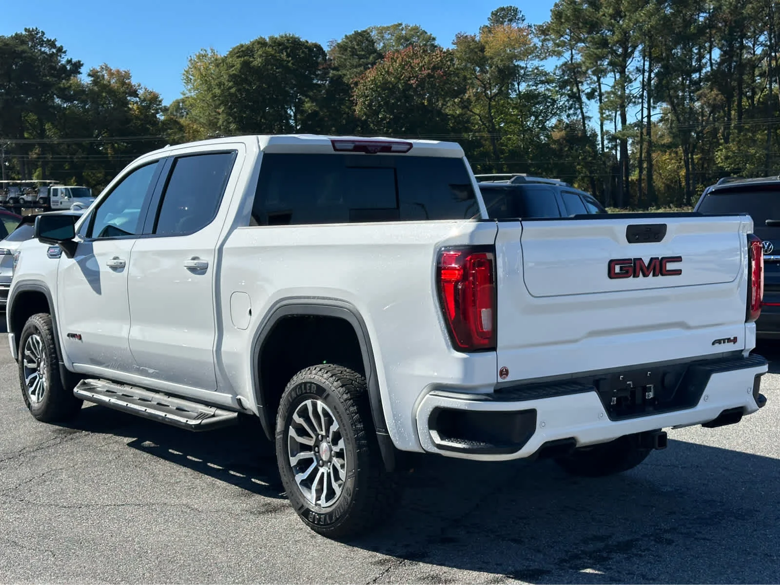 Used 2020 Summit White GMC AT4 image 8