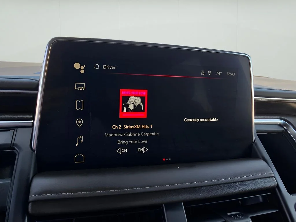 Used 2022 Summit White GMC SLE image 18
