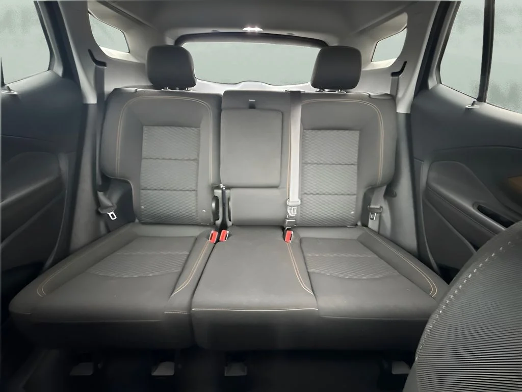 Used 2019 Black GMC SLE image 6