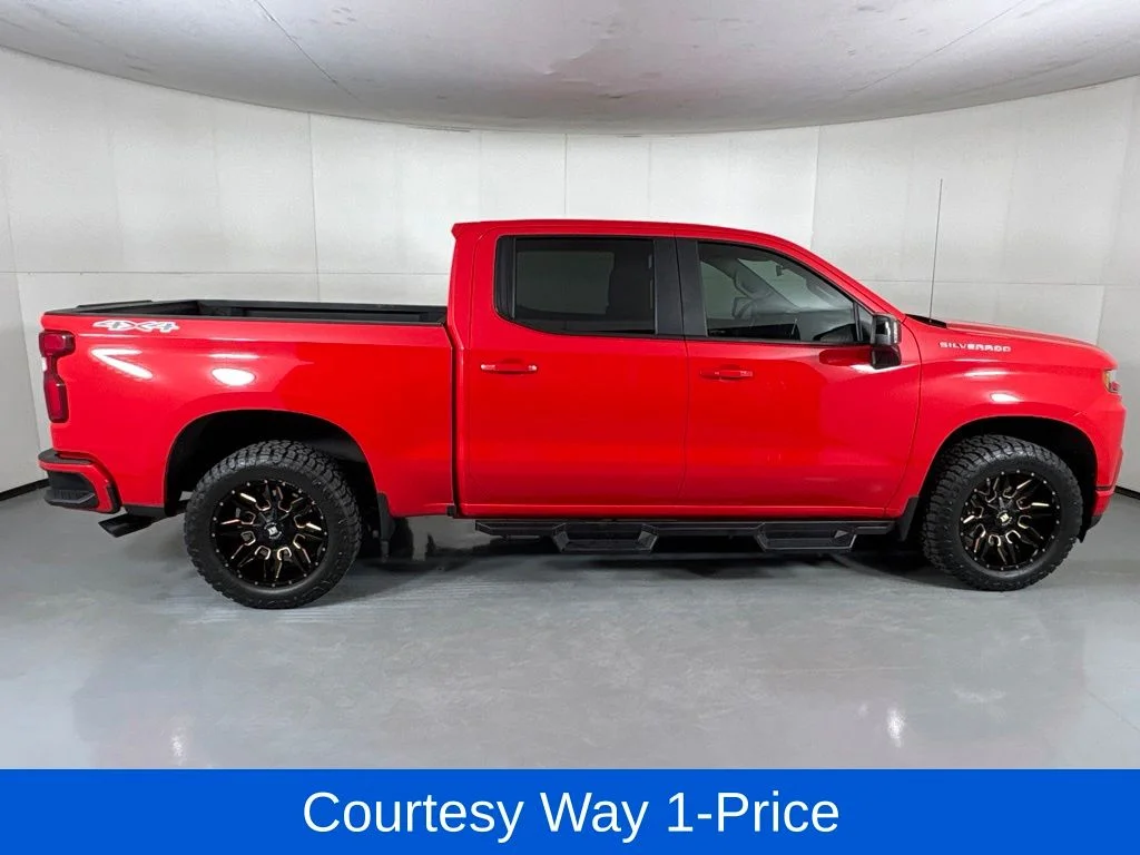 Used 2020 Red Chevrolet RST image 12