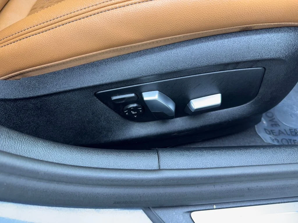 Used 2022 Blue BMW 530i xDrive image 47