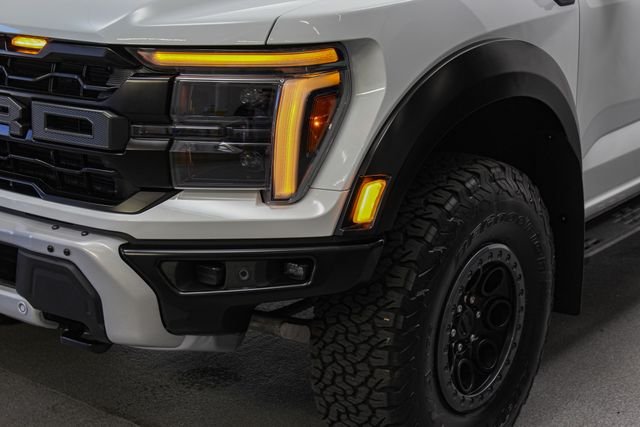 Used 2025 Oxford White Ford Raptor image 4