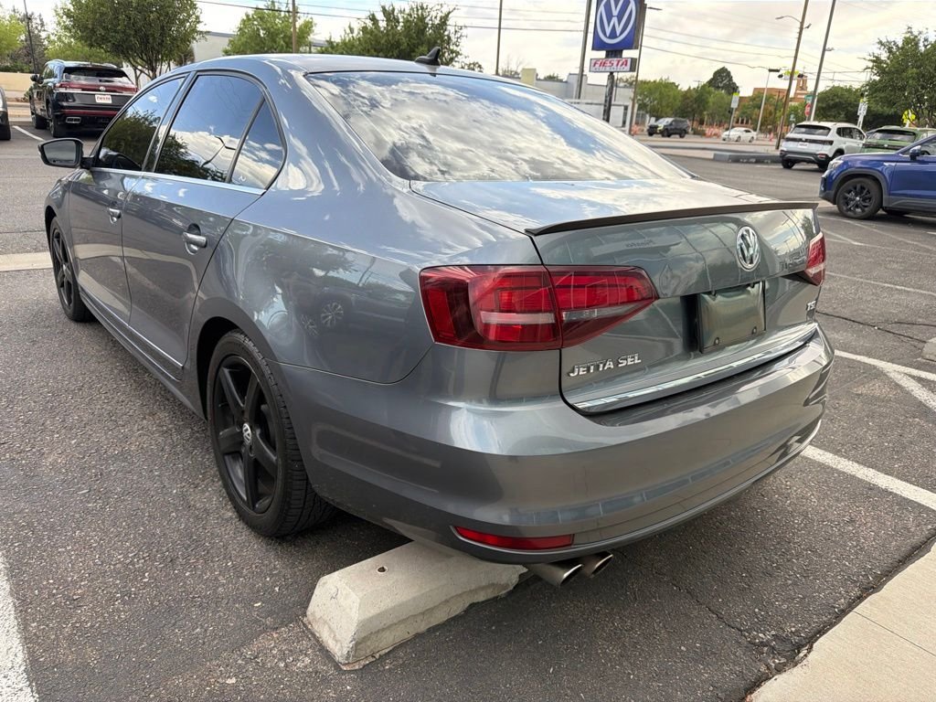 Used 2017  Volkswagen 1.8T SEL image 9