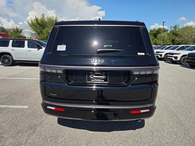 New 2026 High Gloss Black Exterior Paint Jeep Limited Reserve image 13