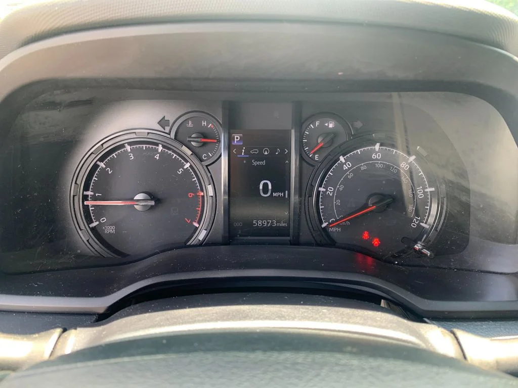 Used 2024 White Toyota SR5 Premium image 31