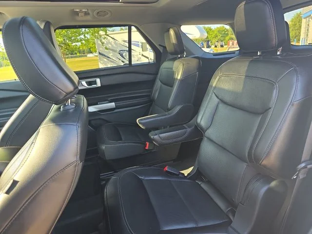 Used 2022 Gray Ford Limited image 16