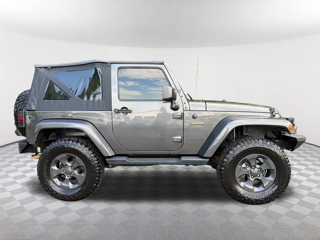 Used 2017 Gray Jeep Sport image 4