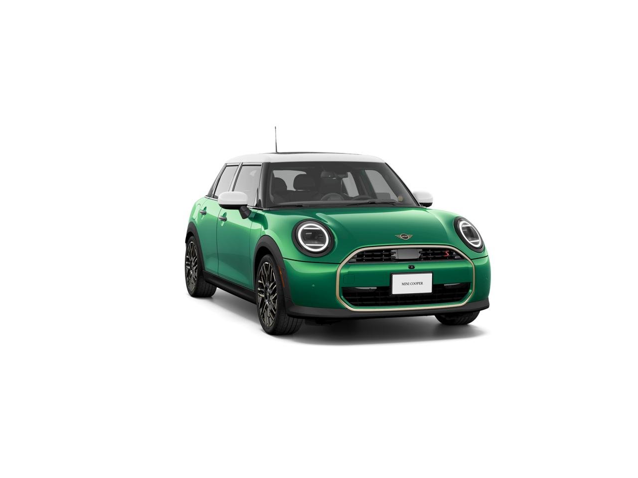 New 2027 MINI 4 DOOR ICONIC Sportshatch in Houston # | Group 1