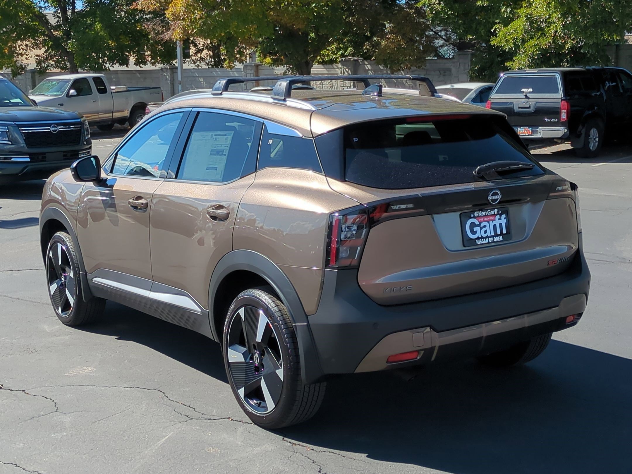 New 2026 Canyon Bronze Metallic Nissan SR image 5