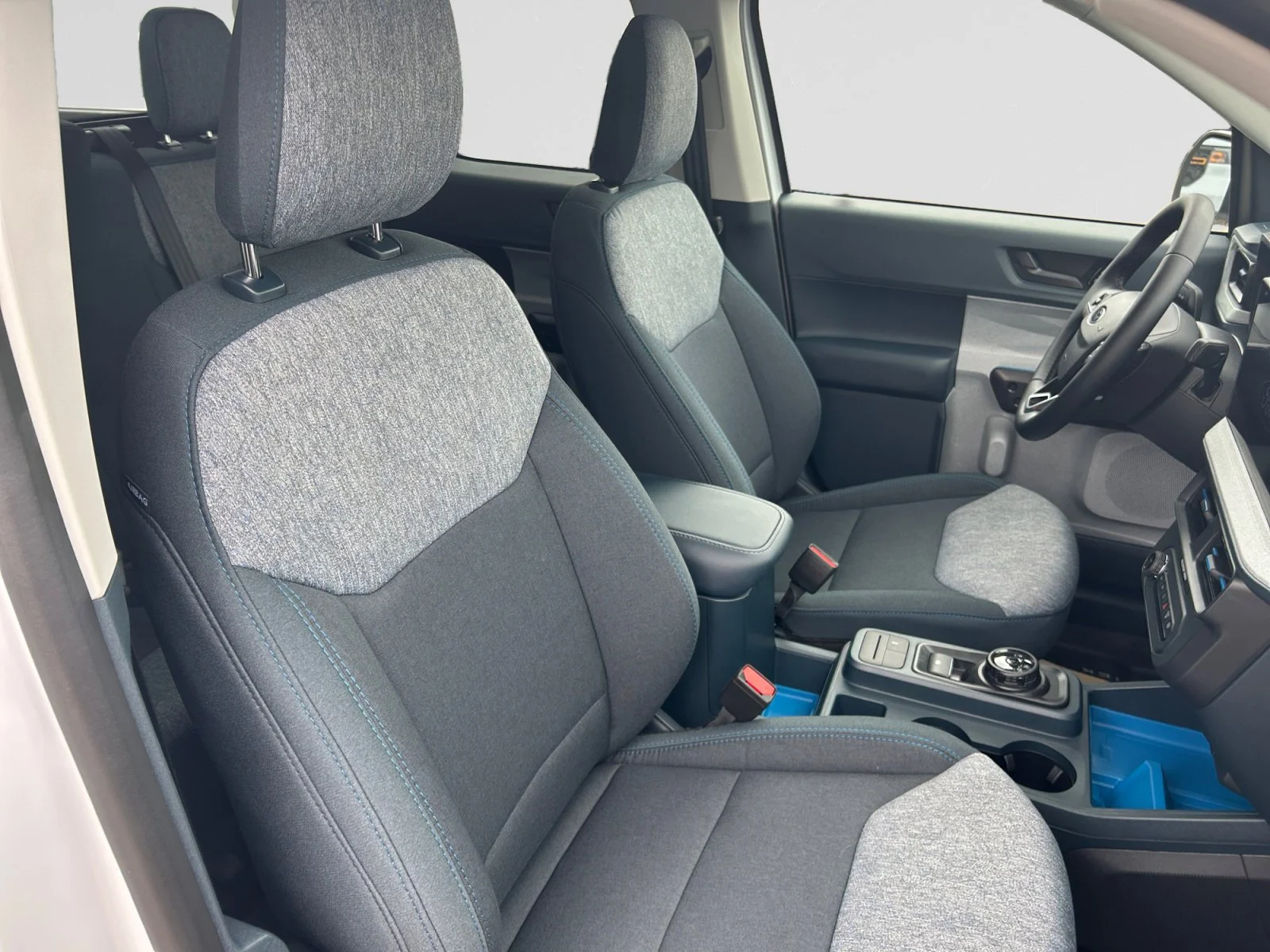 New 2026 Oxford White Ford XLT image 11