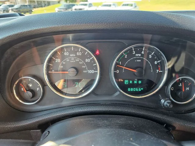 Used 2017 Black Jeep Unlimited Sahara image 15