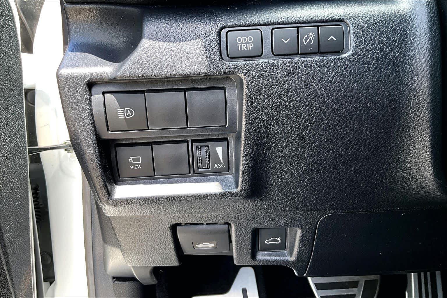 Used 2023 Ultra White Lexus F SPORT image 34