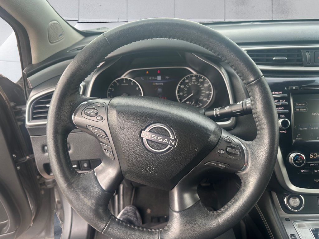 Used 2023 Gray Nissan SL image 9